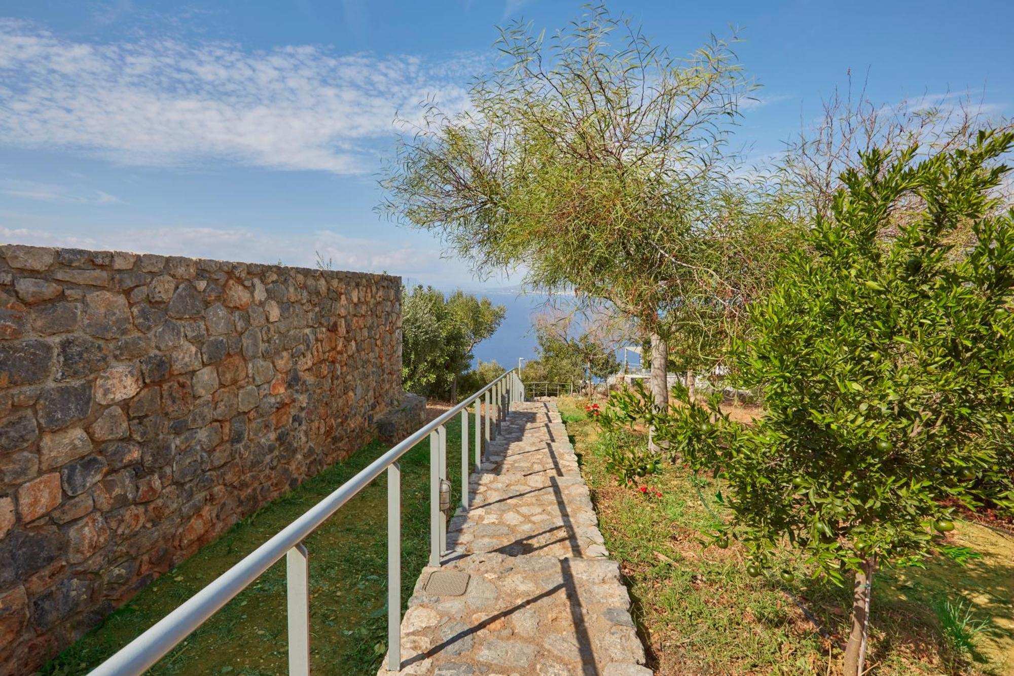 Searocks Villas Exclusive Resort Kitriai Ngoại thất bức ảnh